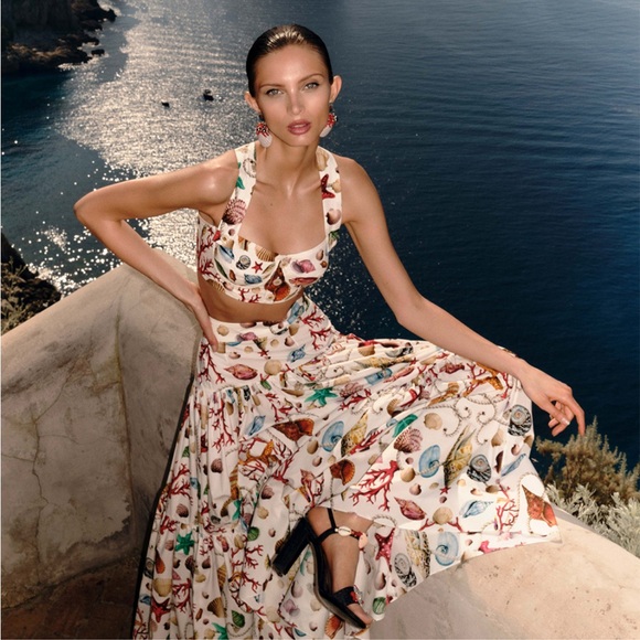 BLOGGERS FAVE Commense Seashell 🐚 Print Tiered Maxi Skirt Set Medium - Picture 2 of 6